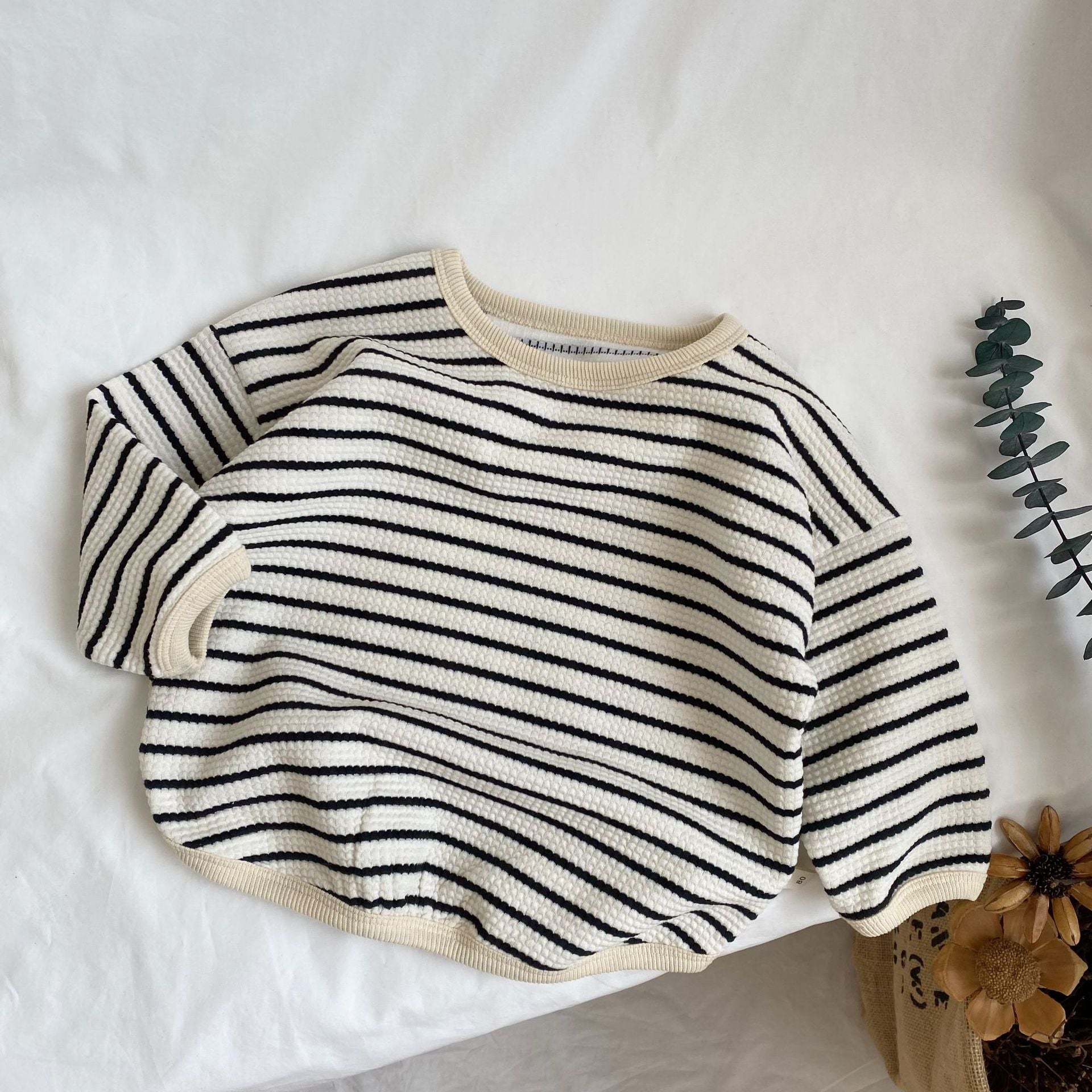 Striped contrasting edge hoodie