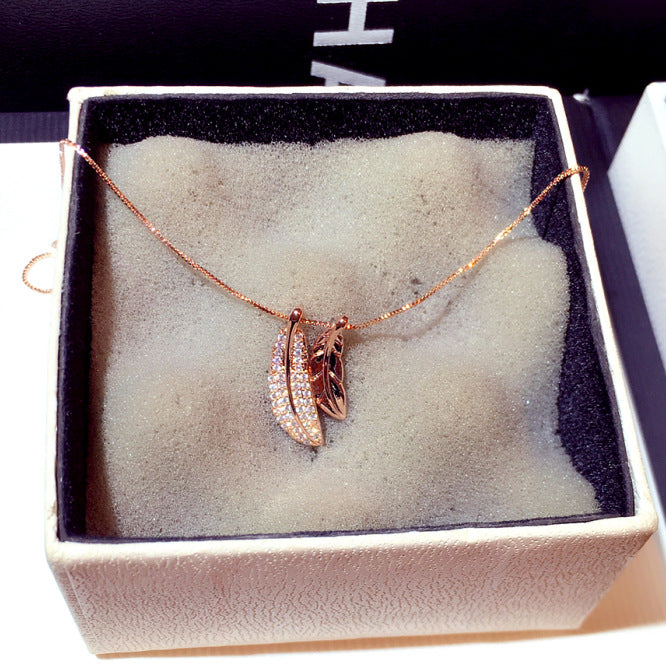 Fashionable Korean Style Leaf Pendant Choker Necklace – Nova Finds product photo 4