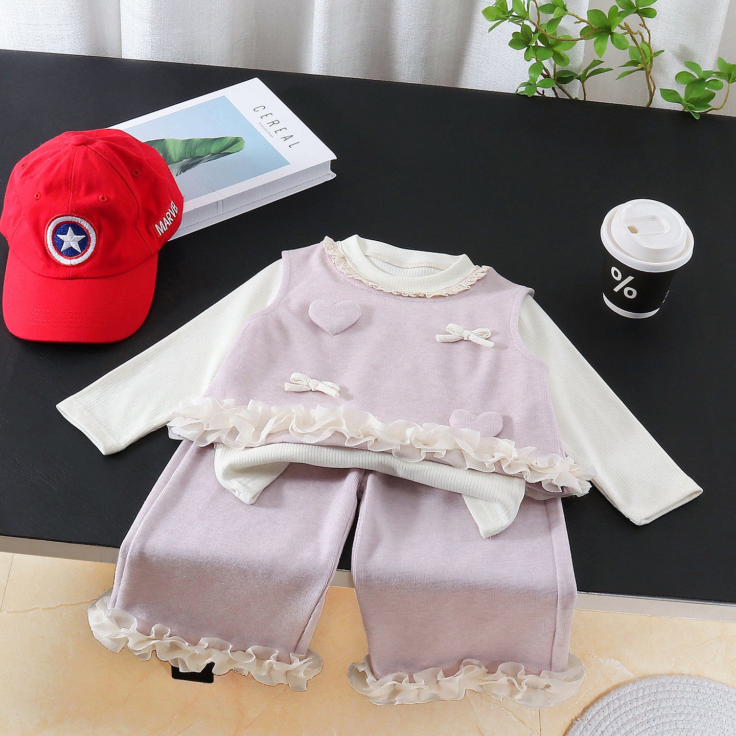 Female baby knitted vest long sleeved three piece set