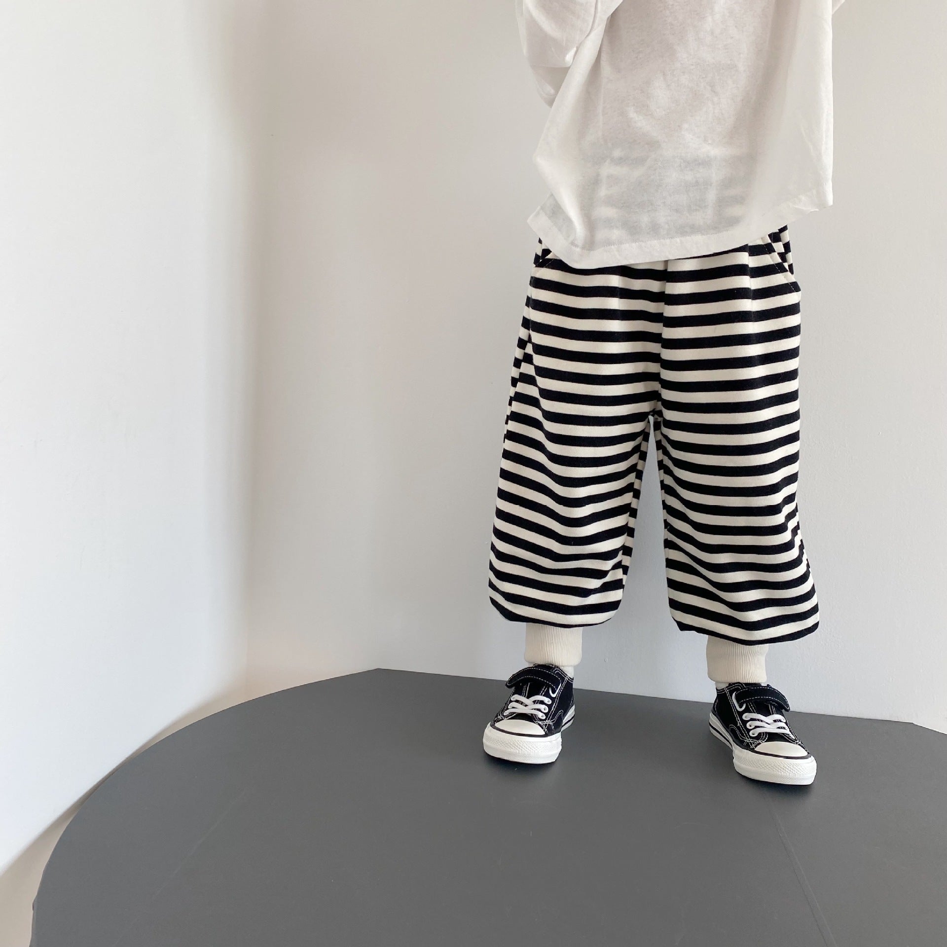 Woolen hoodie striped pants