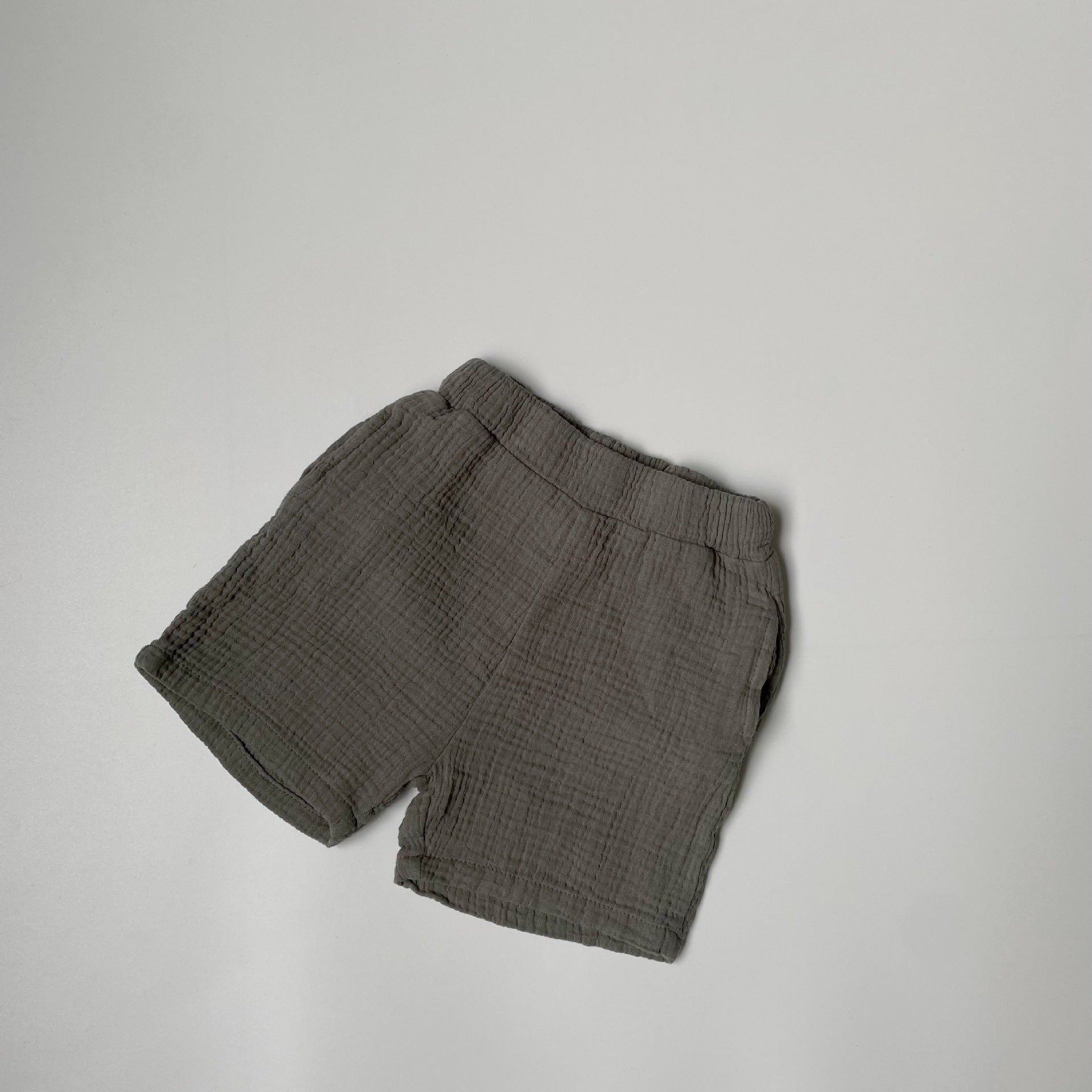 Cotton yarn side pocket shorts