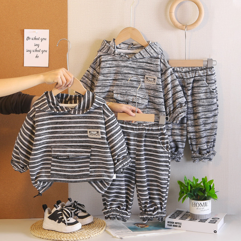 Hooded striped two-piece baby clothing set