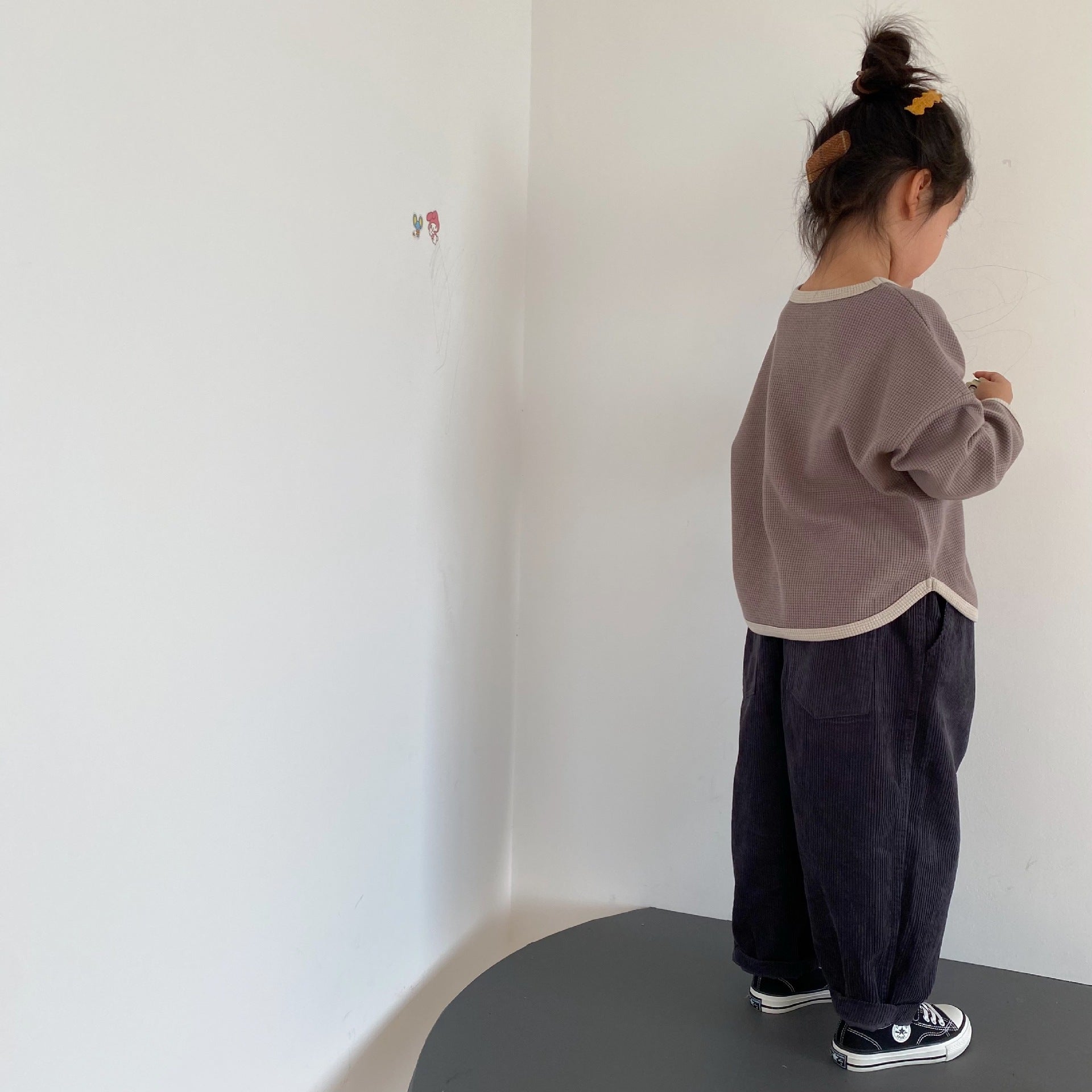 Large pocket contrasting hoodie