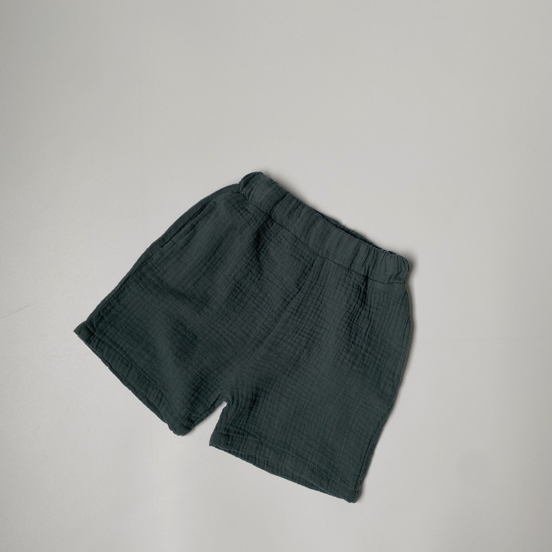 Cotton yarn side pocket shorts