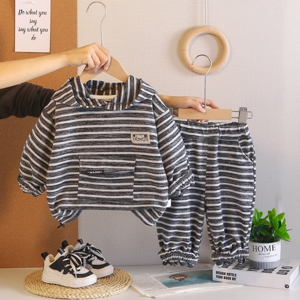Hooded striped two-piece baby clothing set