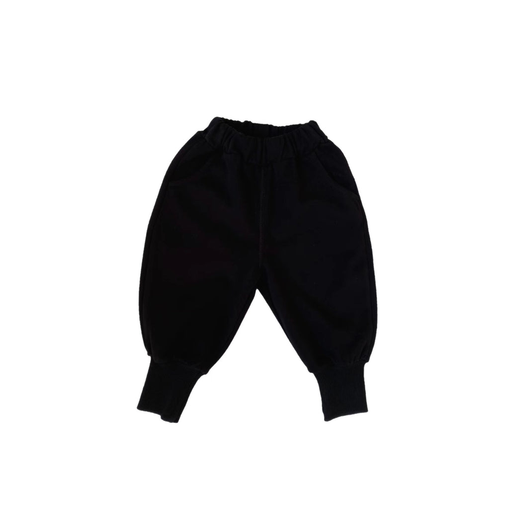 Knitted drawstring pants with external stitching