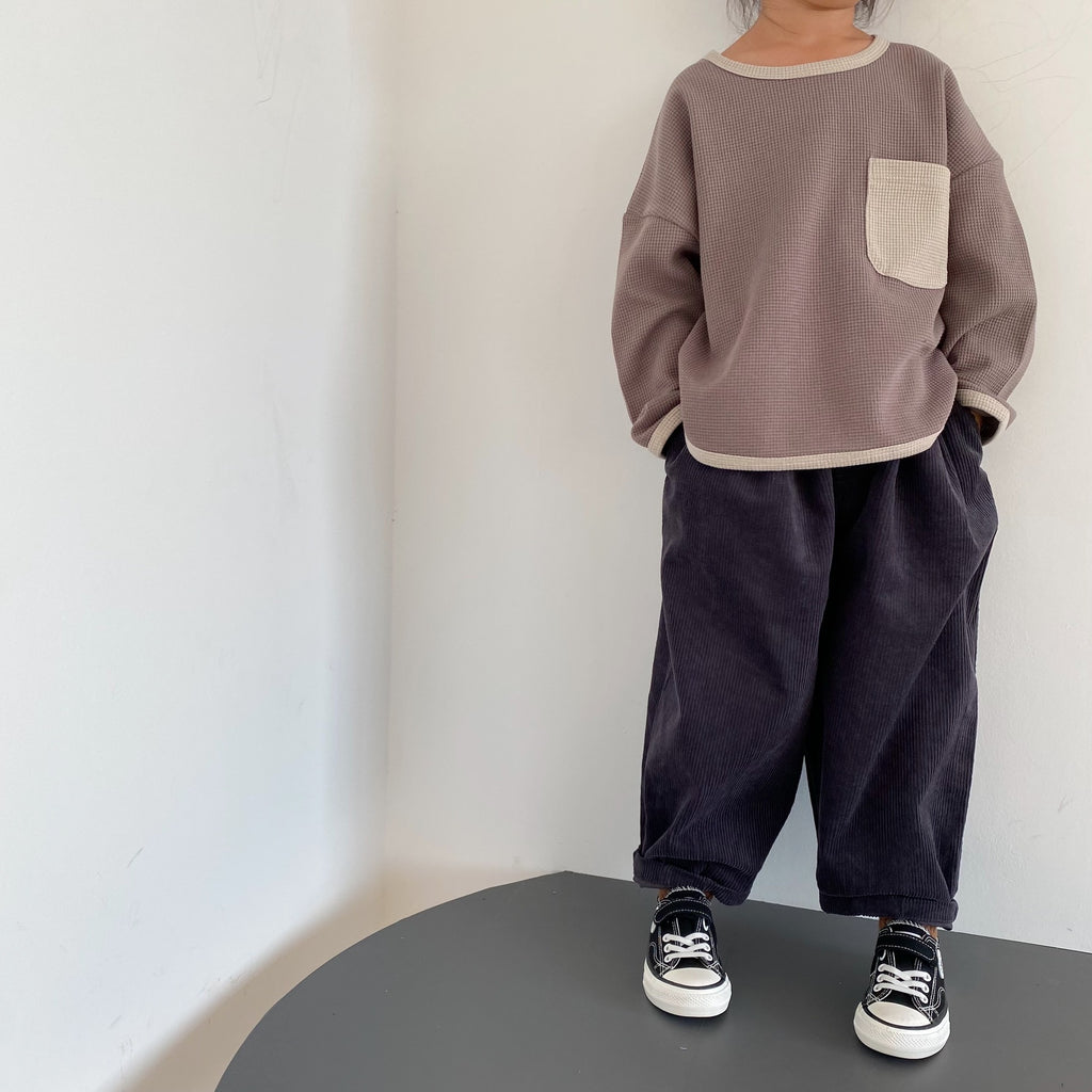 Large pocket contrasting hoodie